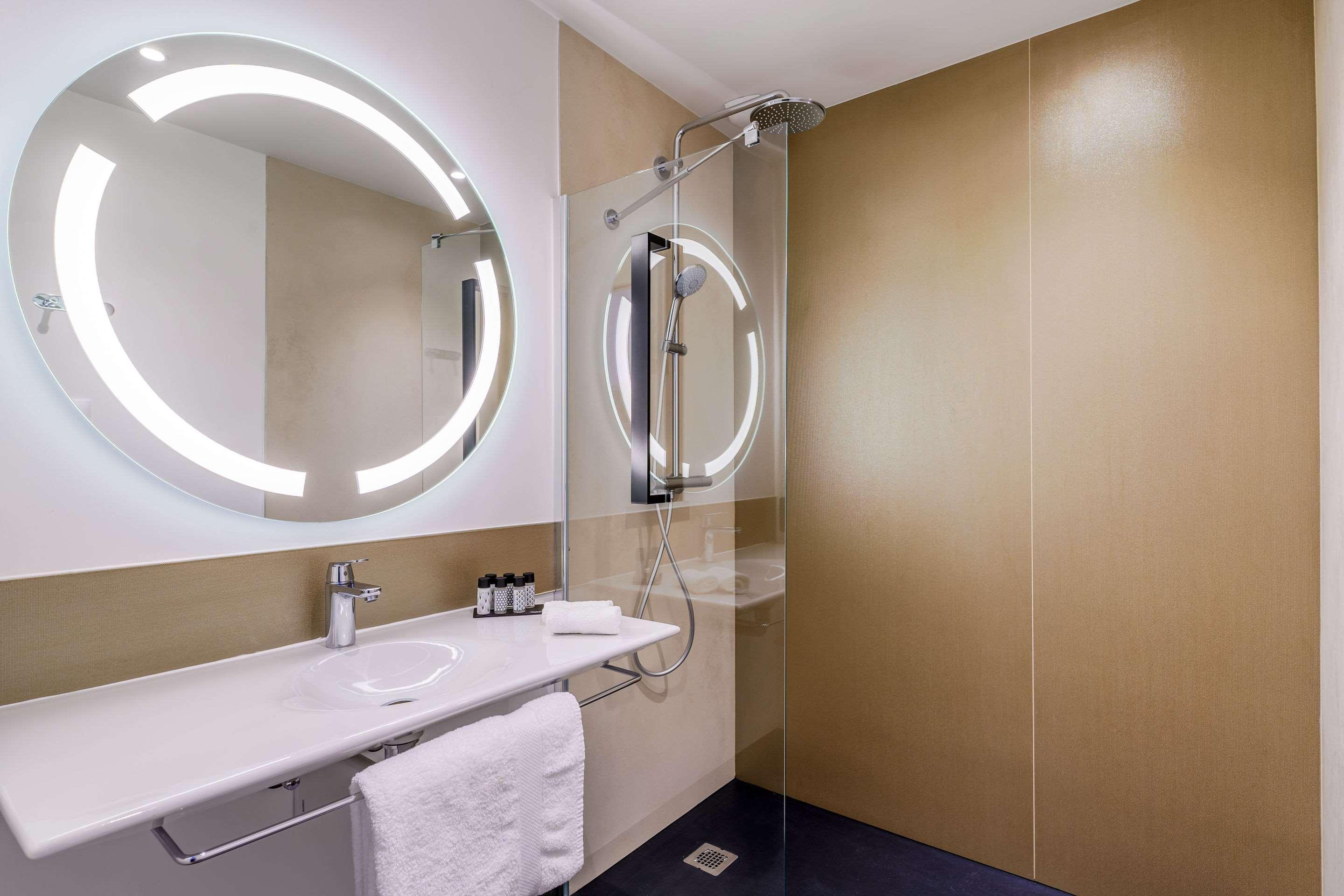 Kyriad Prestige Amiens Poulainville - Hotel And Spa Kültér fotó