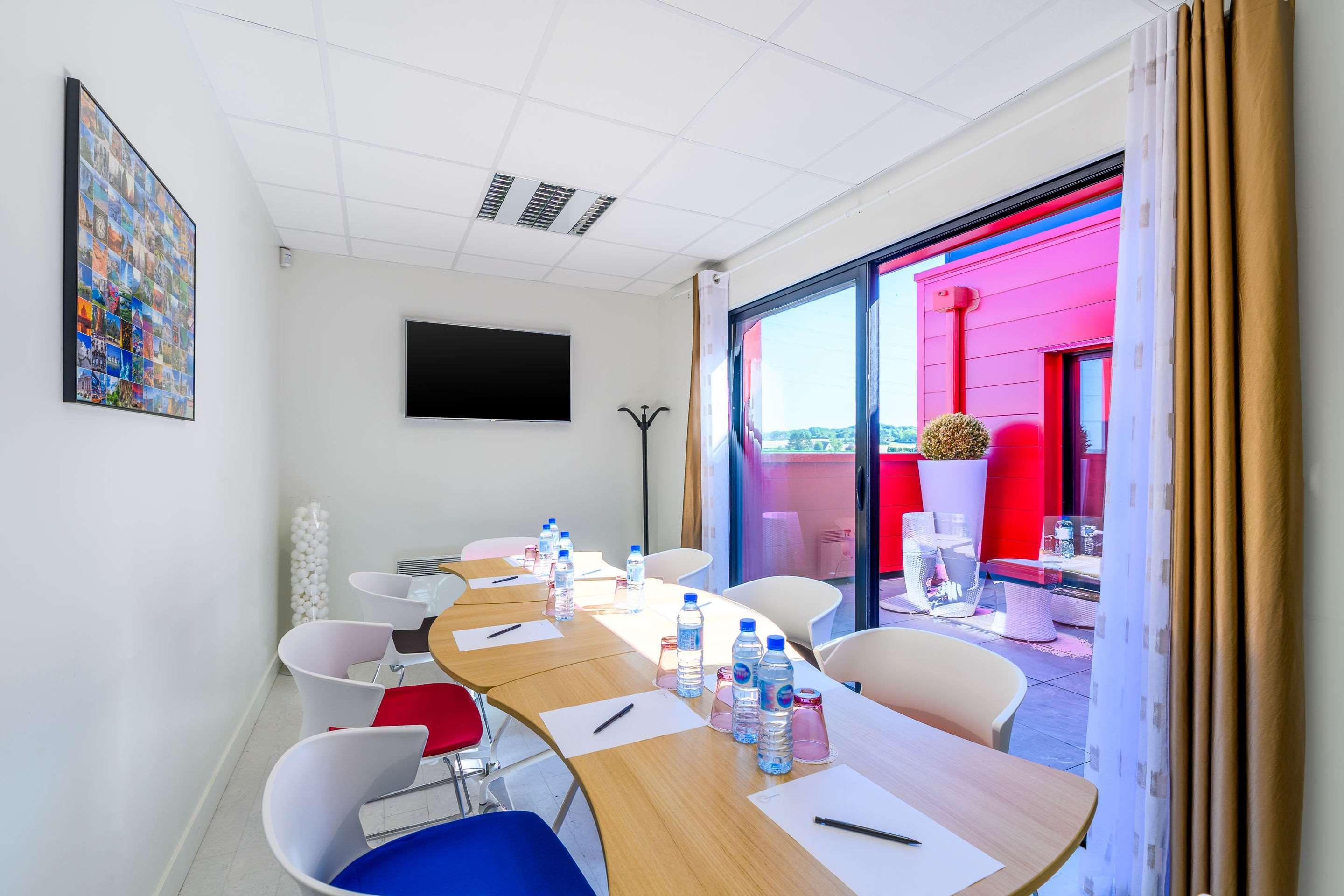 Kyriad Prestige Amiens Poulainville - Hotel And Spa Kültér fotó